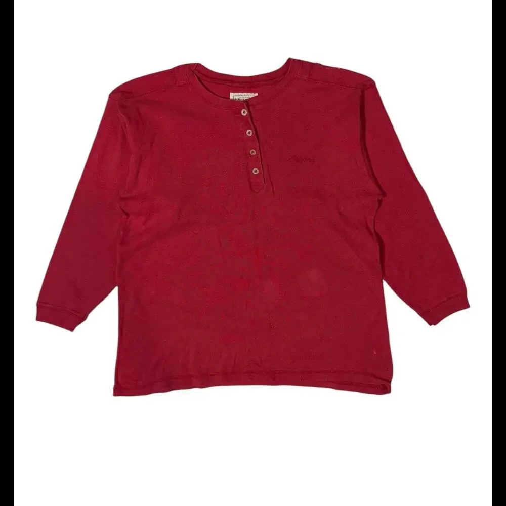 Arizona red long sleeve button